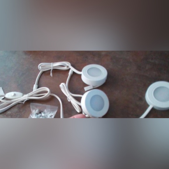 LED Puck Lights 3 pack new in package kit plug in - Picture 5 of 9
